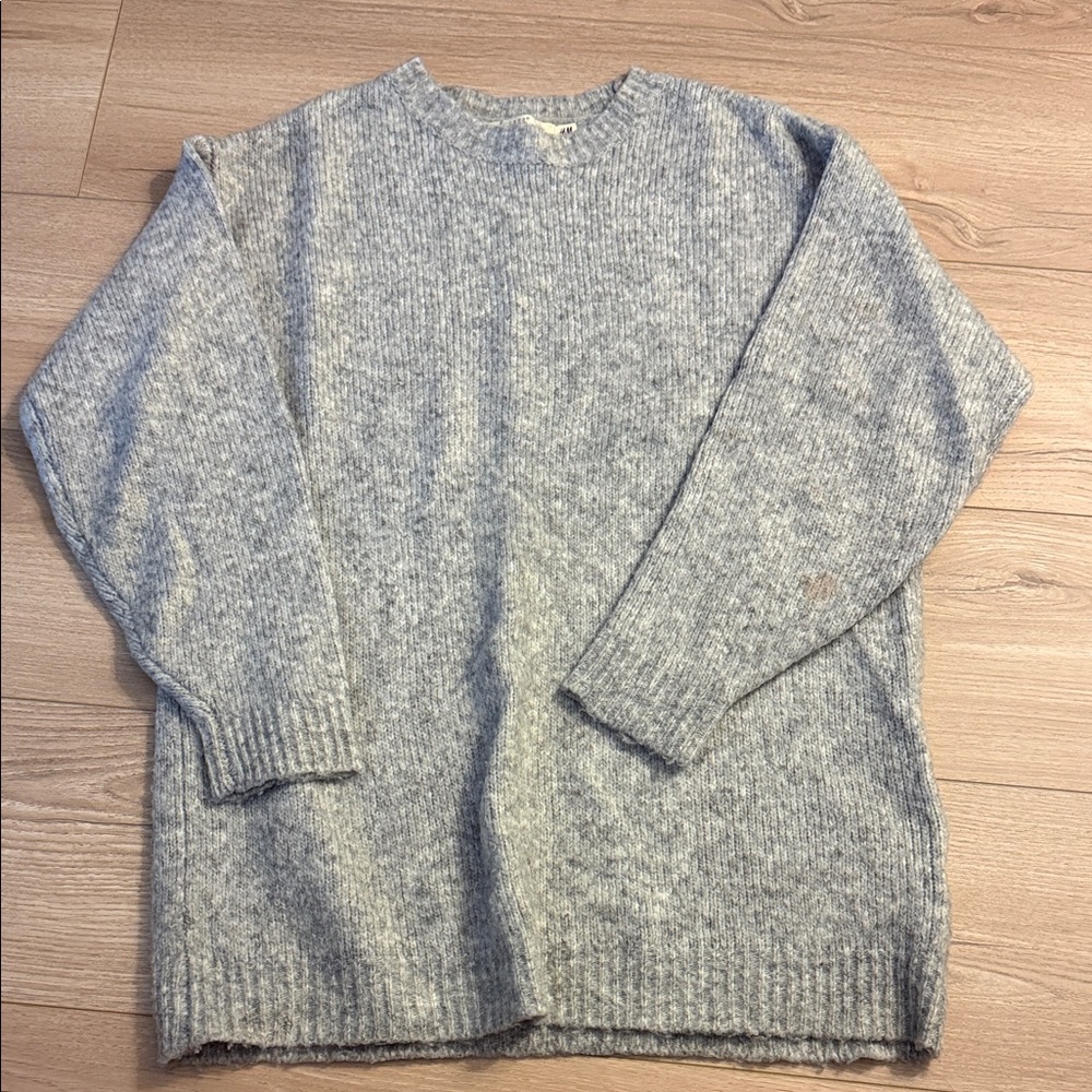 Womens H&M grey sweater size S